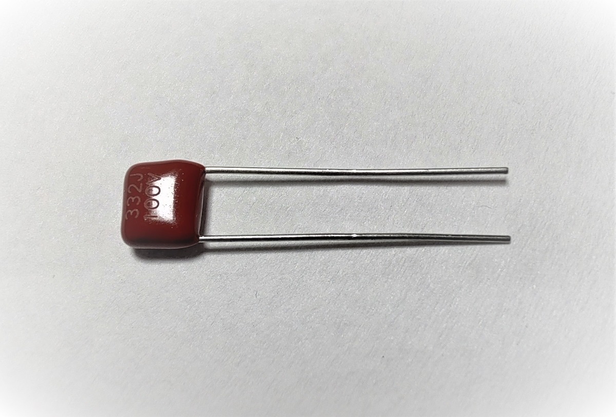 Capacitor 3.3 Nf 3.3nf 100 V 332j Polypropileno X5 Unidades