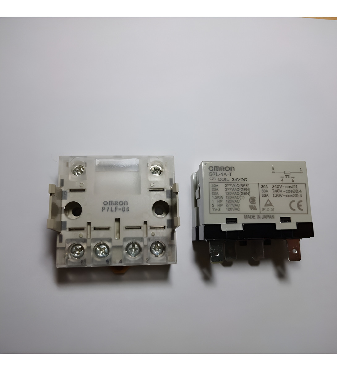 Rele Relay G7l-1a-t Dc24 + Zocalo P7lf-06 Omron 30a - Imagen 2
